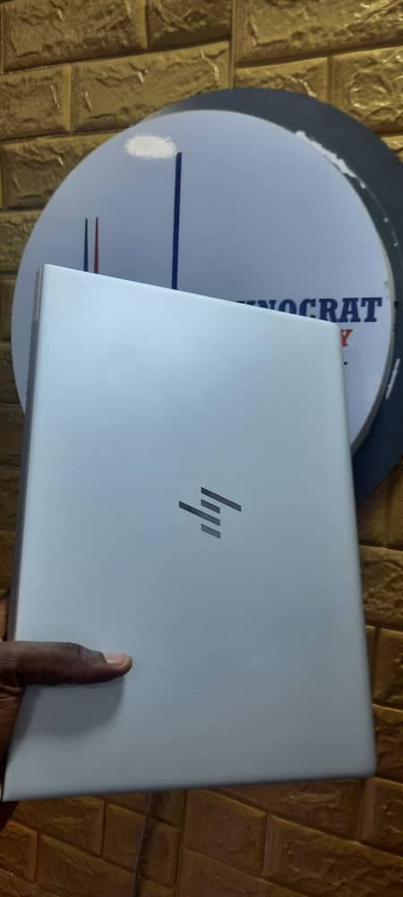 Hp Elitebook 840(G6) thumbnail 4