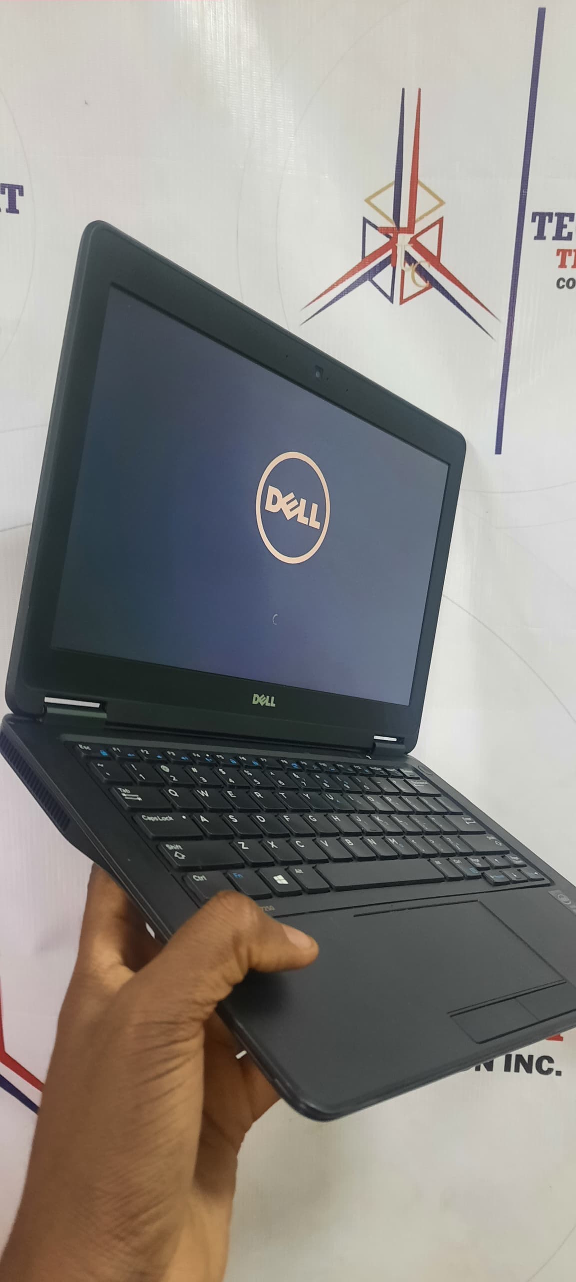 Dell Latitude E7250 thumbnail 2