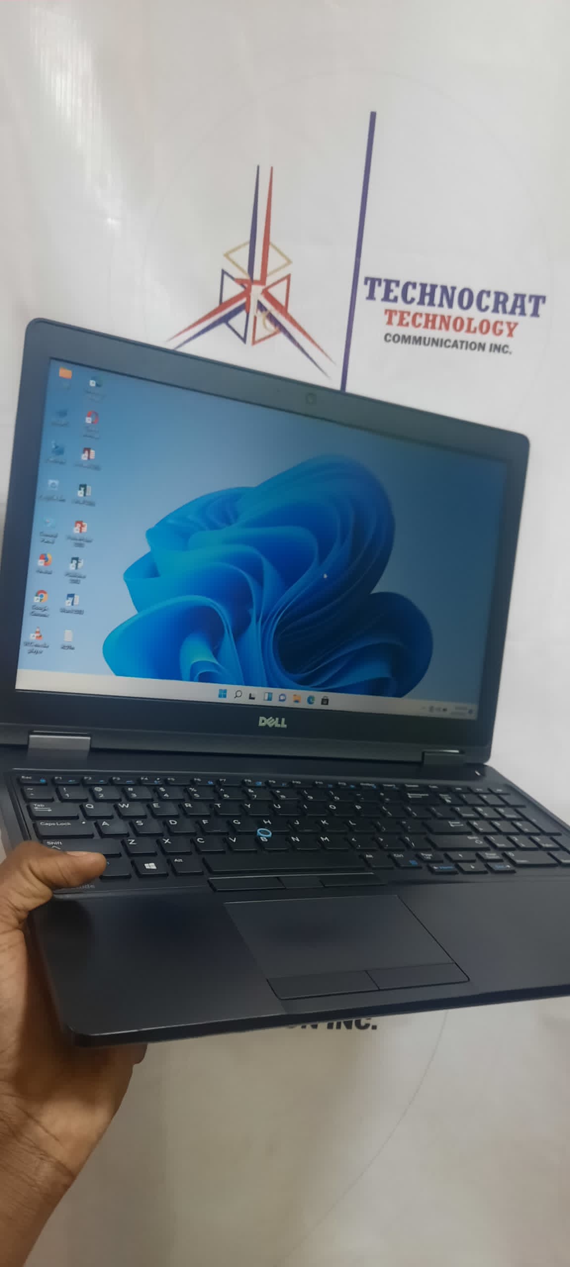 Dell Latitude 5580 thumbnail 3