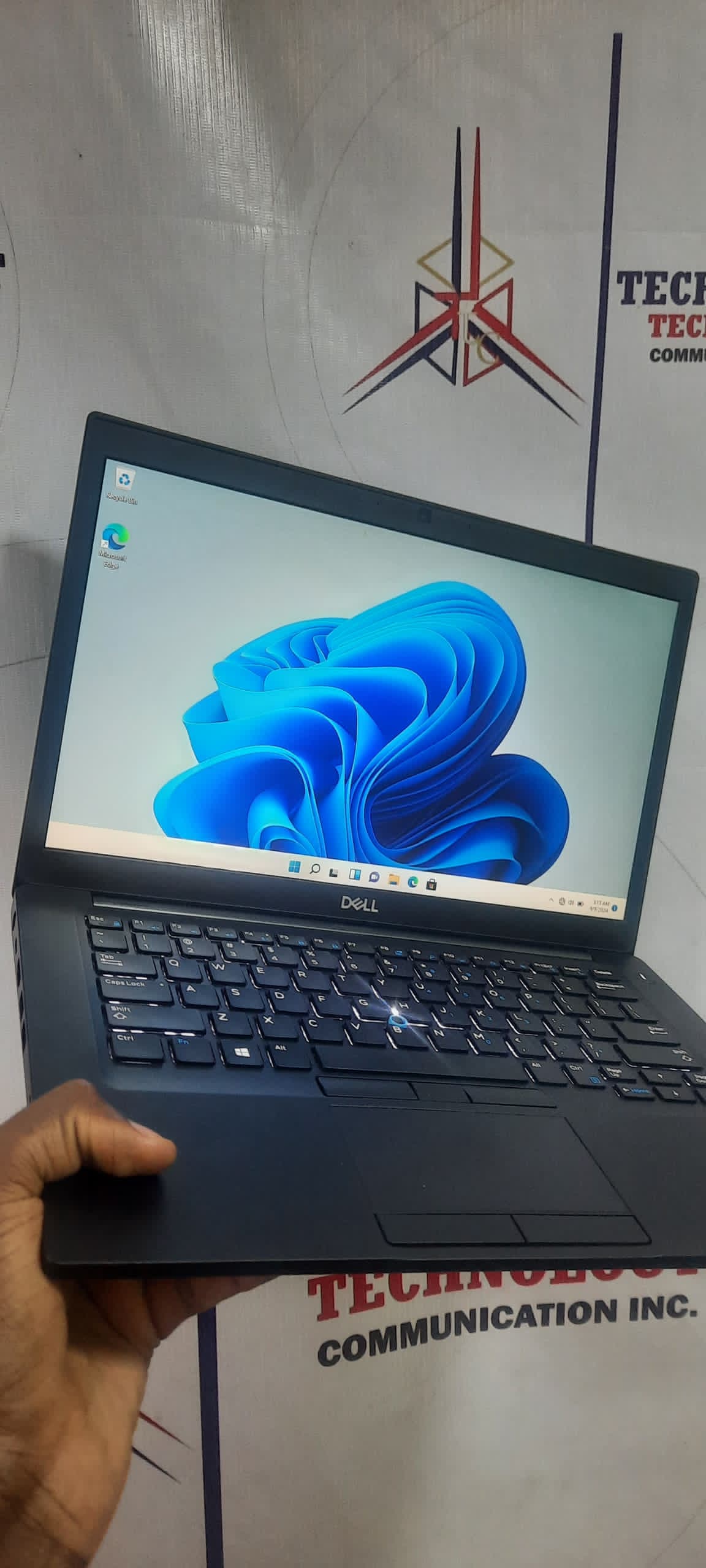 Dell Latitude 7490 thumbnail 2