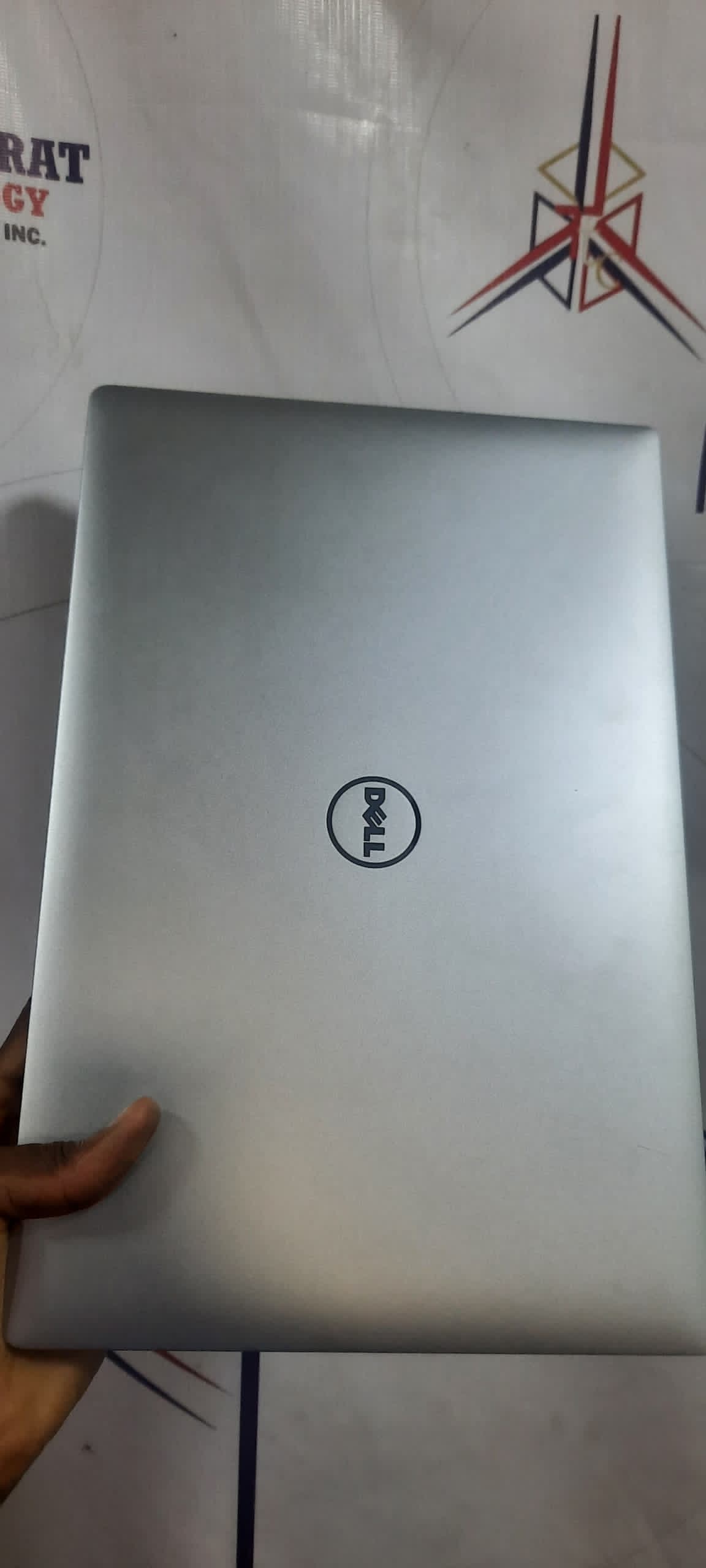 Dell Precision 5510 thumbnail 4