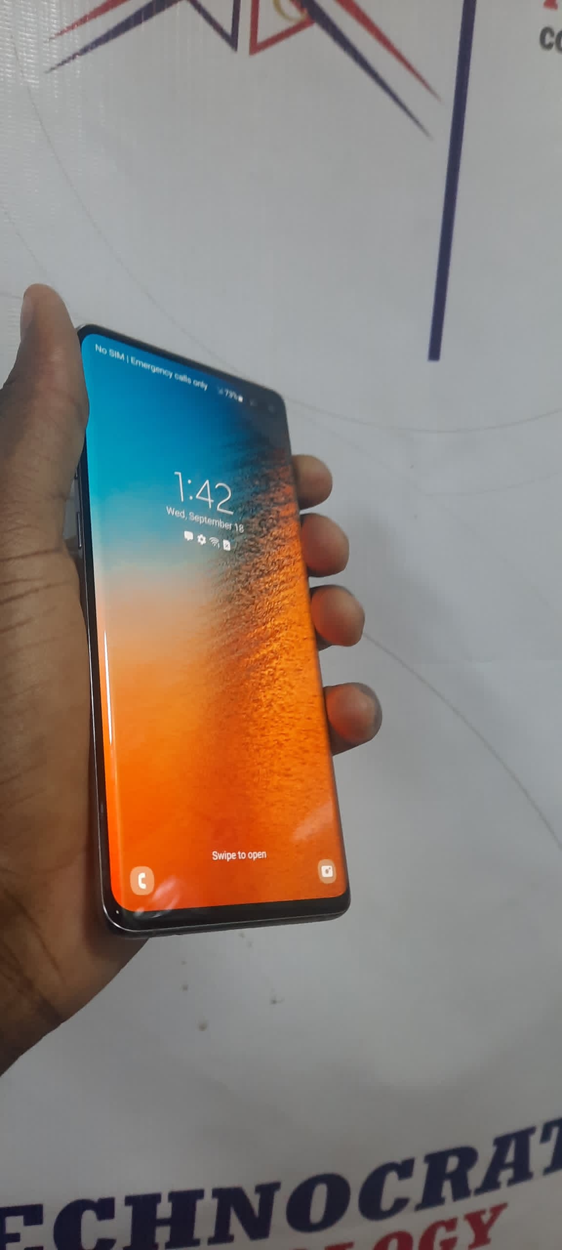 Samsung S10+ thumbnail 4