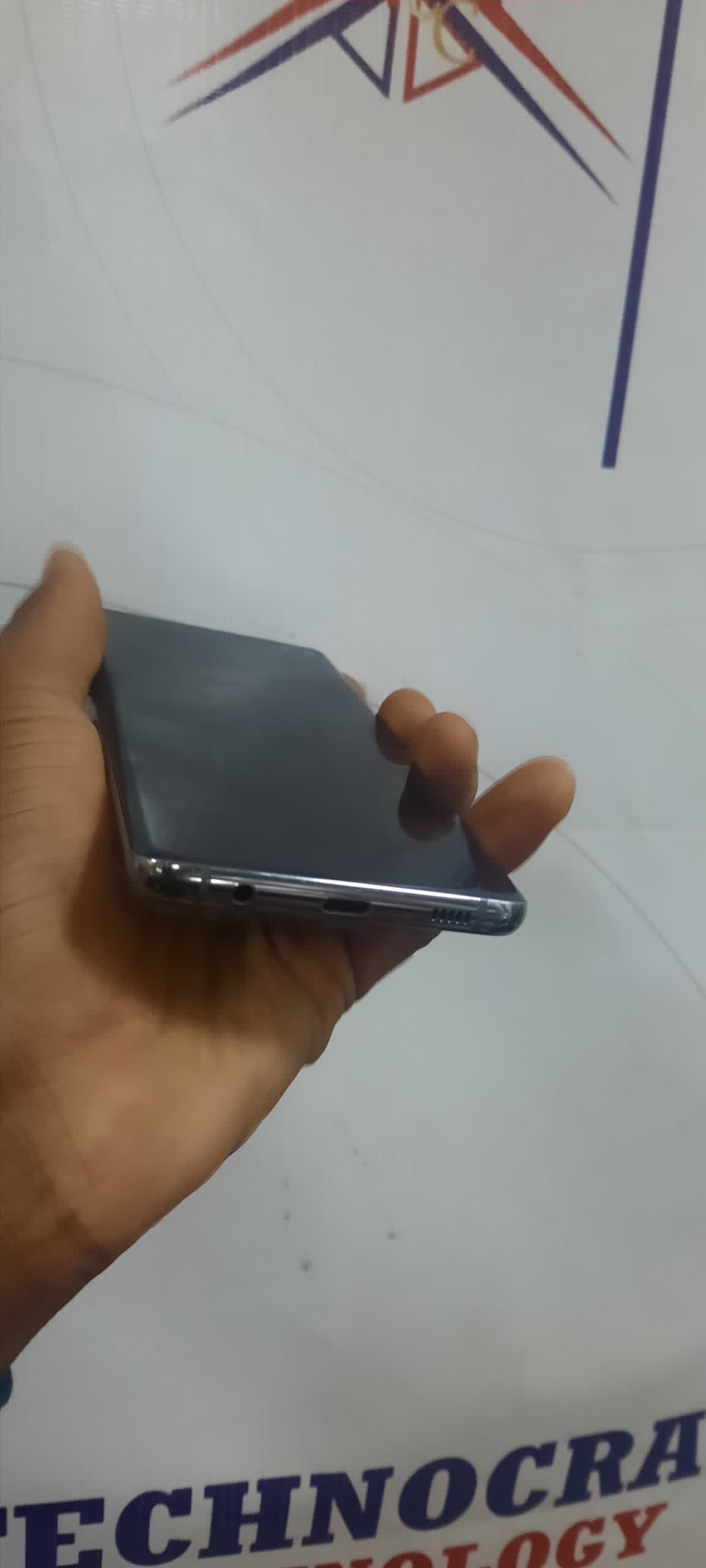 Samsung S10+ thumbnail 5