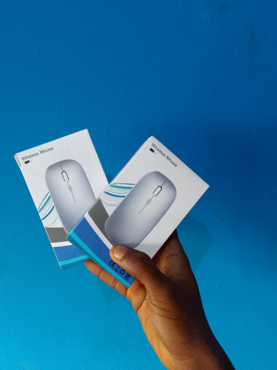 Rechargeable Wireless Mouse thumbnail 2