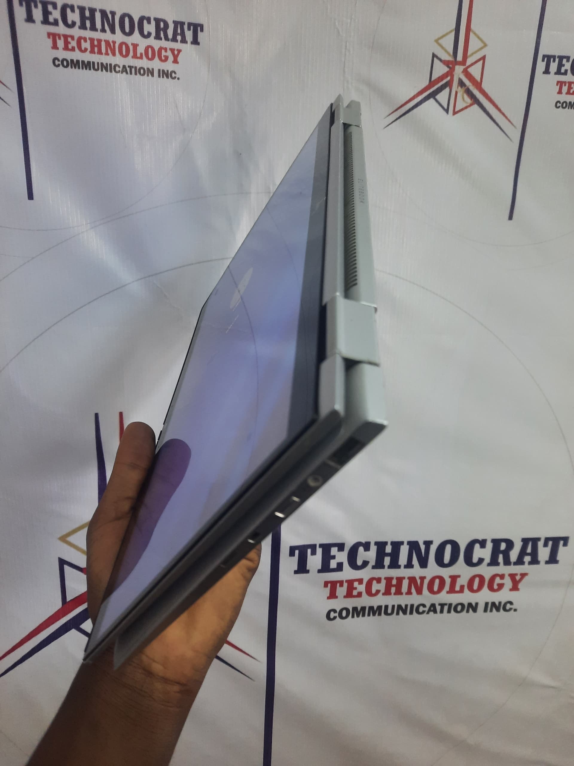 Hp EliteBook X360 1040 G6 thumbnail 4