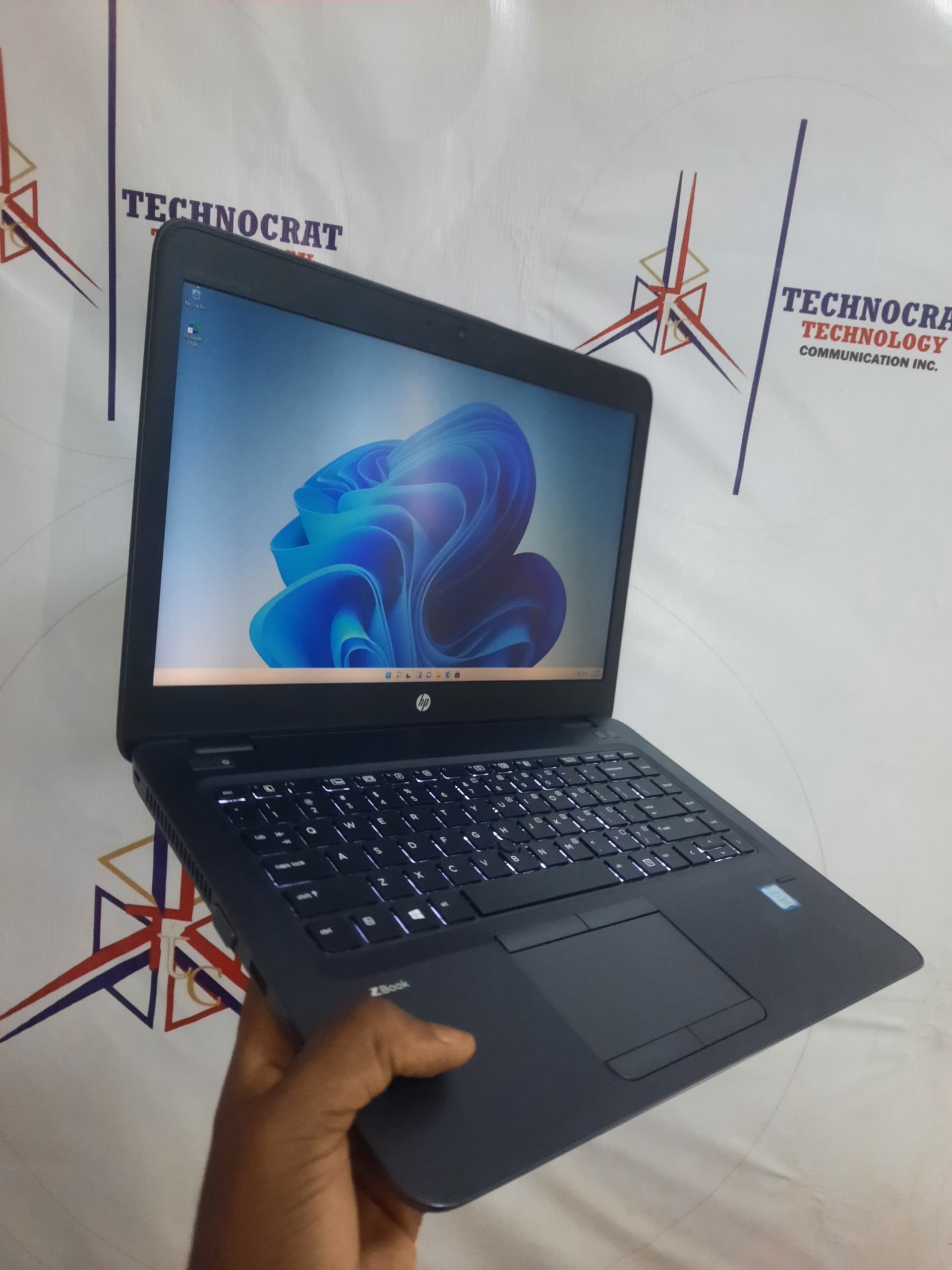 Hp Z book 14U G4 thumbnail 4