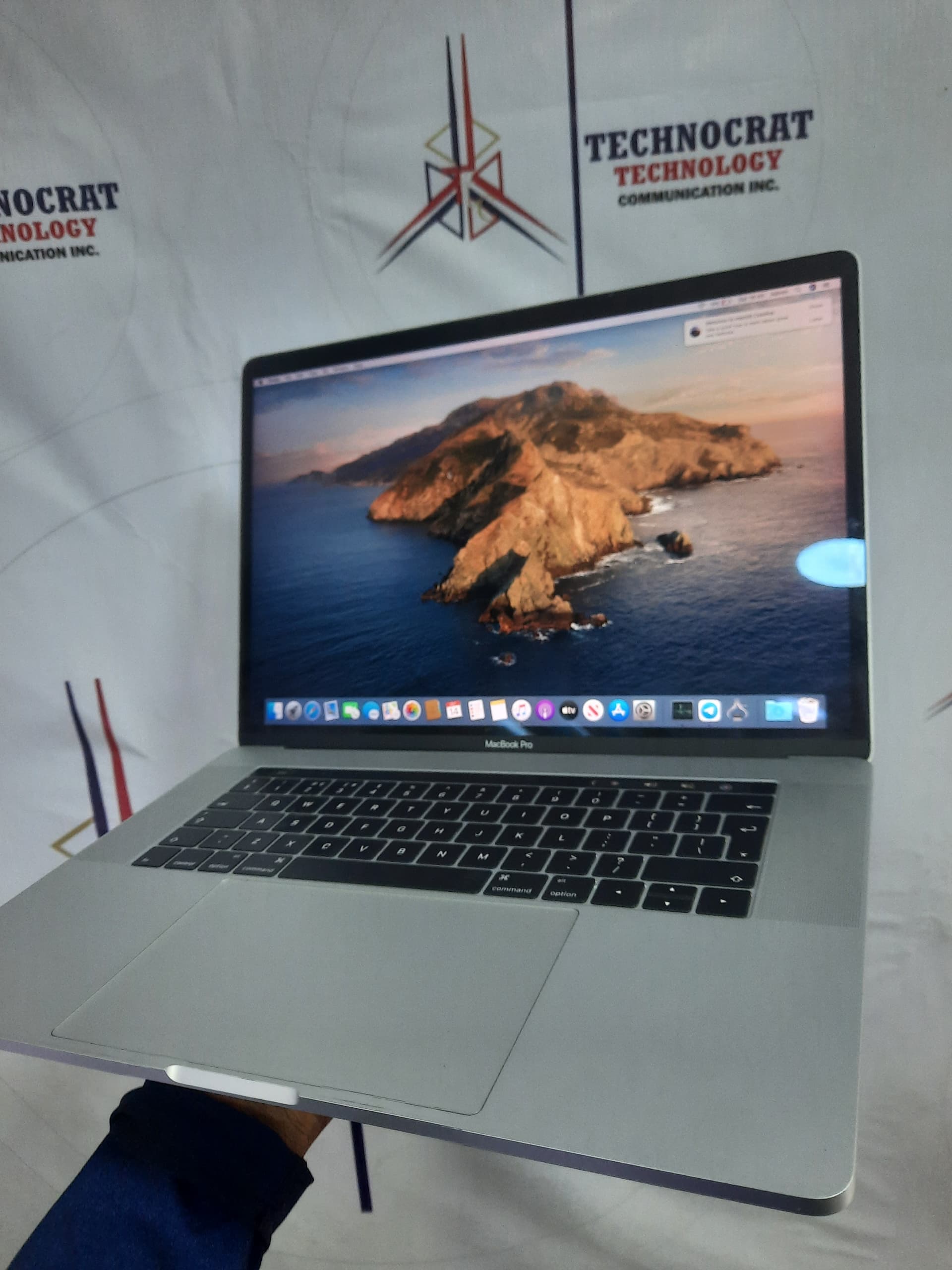 MacBook Pro 2017 TouchBar thumbnail 4