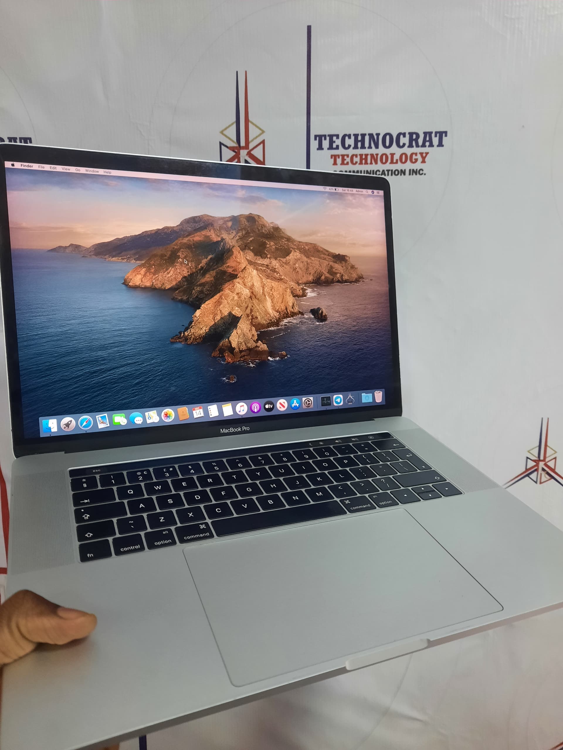 MacBook Pro 2017 TouchBar thumbnail 2