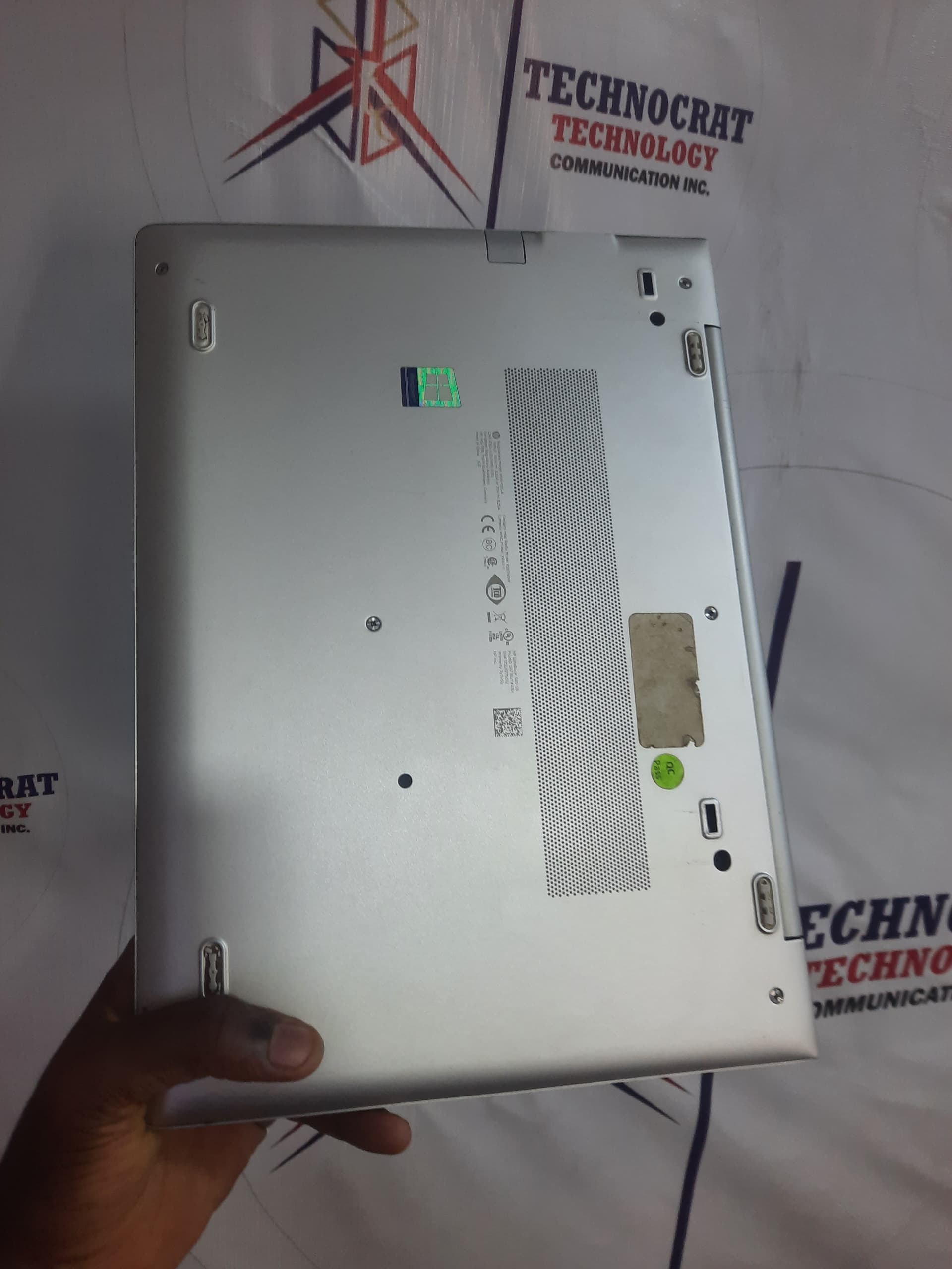 HP EliteBook 840 G5 thumbnail 7