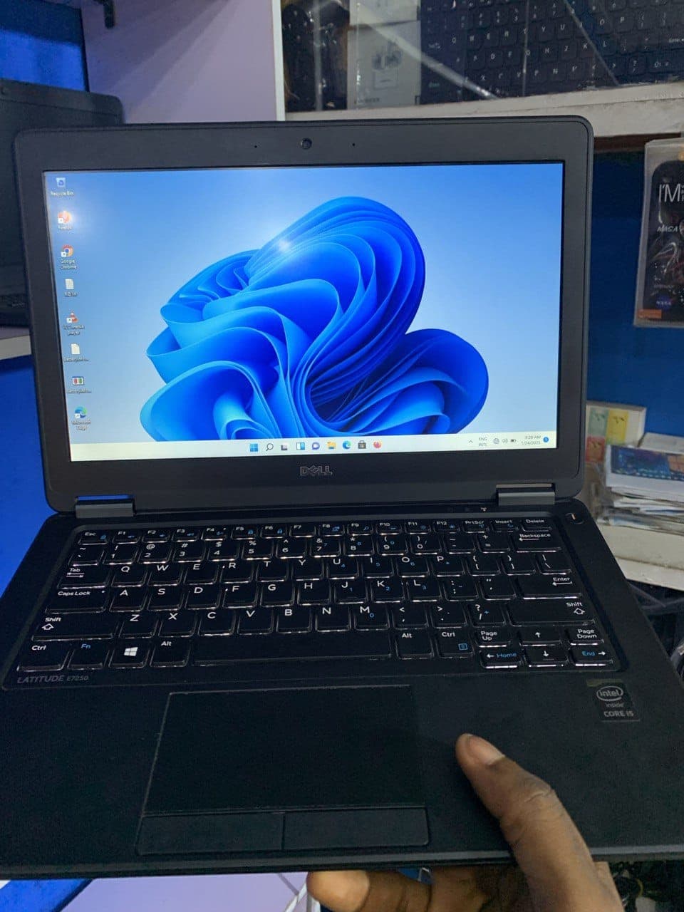 Dell Latitude E7250