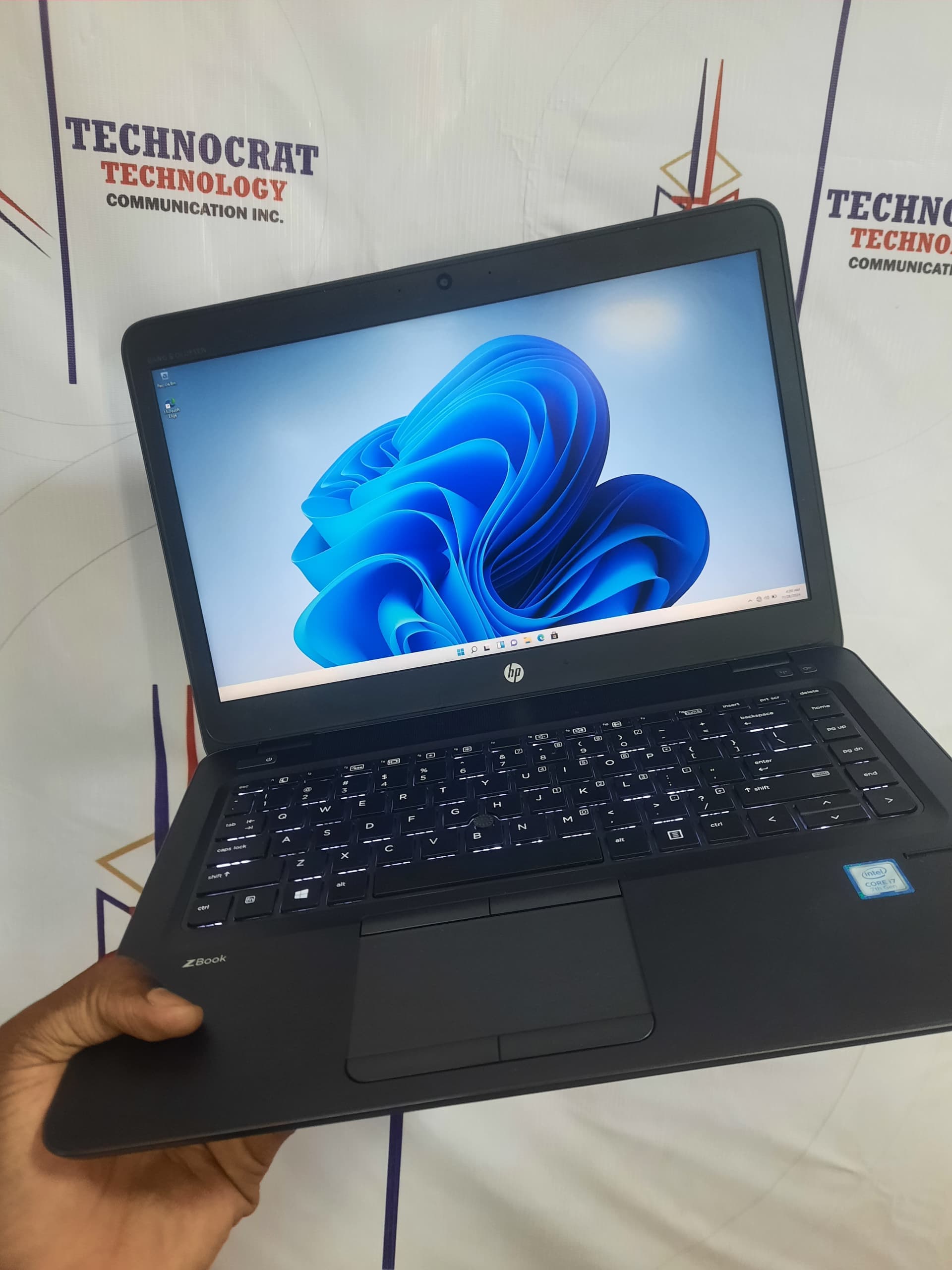 Hp Z book 14U G4