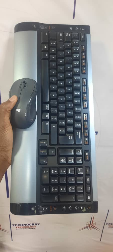 Logitech wireless Keyboard And Mouse