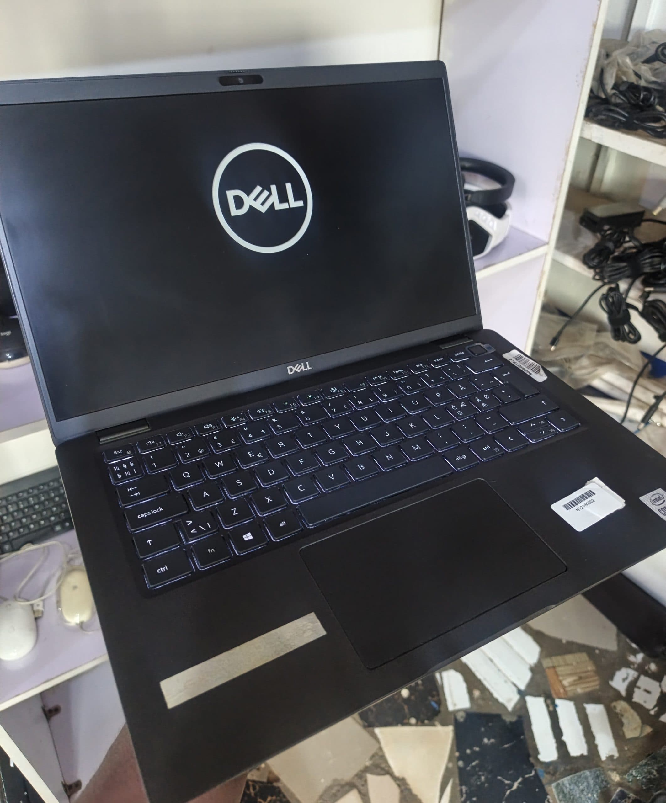 DELL Latitude 7410